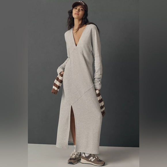 Anthropologie Dresses & Skirts - NWT! Daily Practice by Anthropologie Grey Long-Sleeve V-Neck Dress - Small 🥨💎